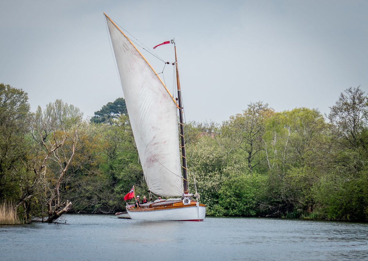 sailing_true's tweet photo. We've rounded up some of the best sailing destinations in the UK. Has your favourite made the list? https://t.co/JWUFYcWcVy 

#UKSailing #Sailing #UKTravel https://t.co/o4dOy0gVu5
