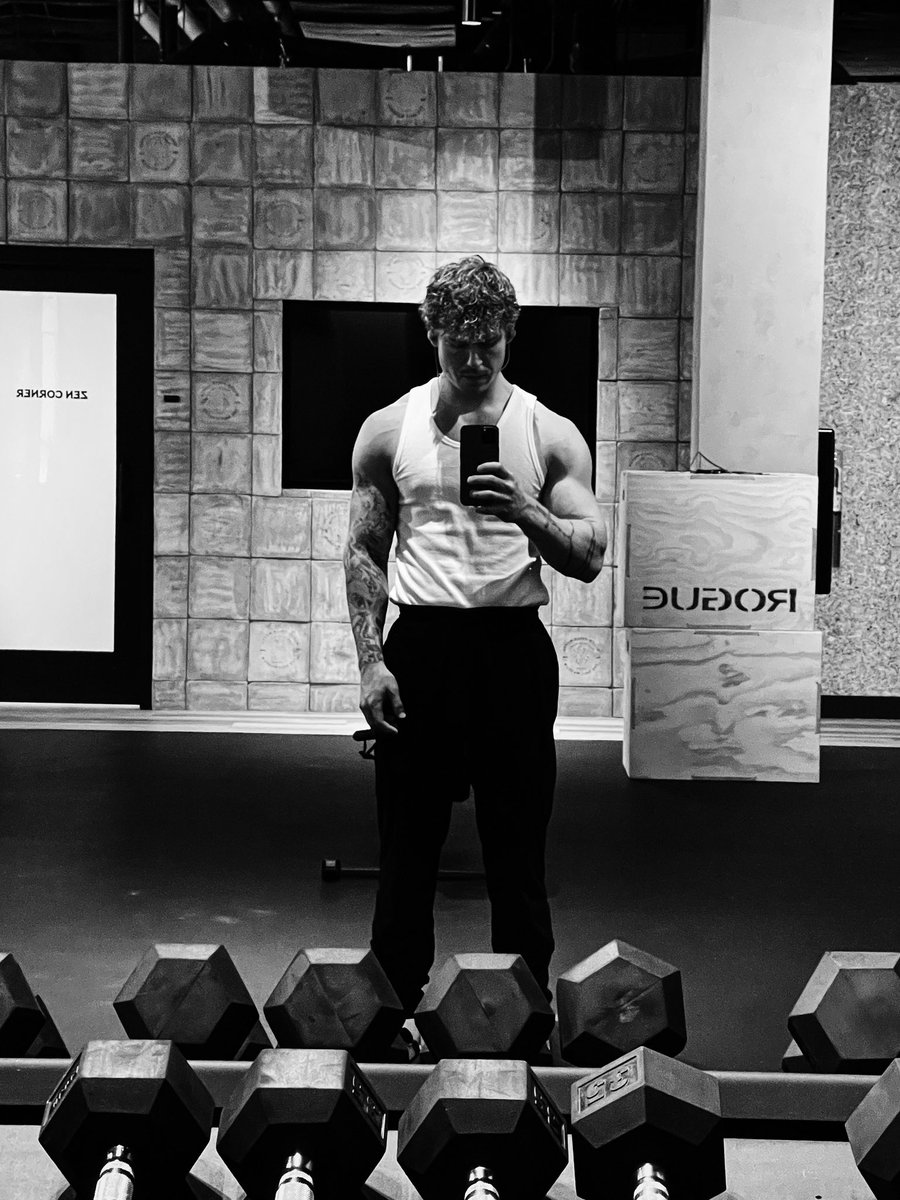 Teeqo tweet media