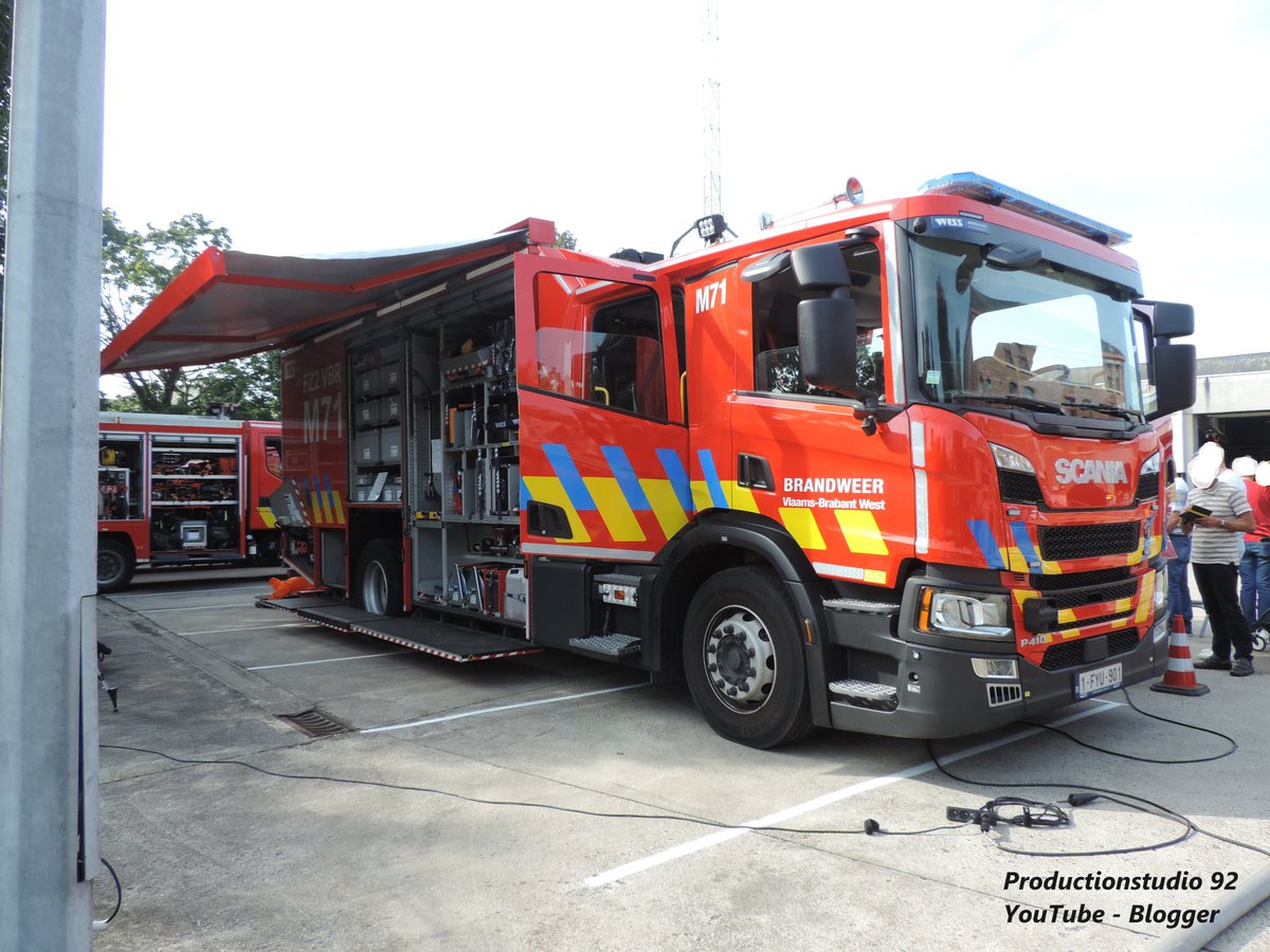 Productionstud4's tweet image. [📷🖊️Nouvel article sur mon blog]
Les photos des véhicules des Pompiers de Vilvorde 🚒🚑, en Belgique 🇧🇪, via cet article sur mon blog: productionstudio92.blogspot.com/2023/09/porte-…