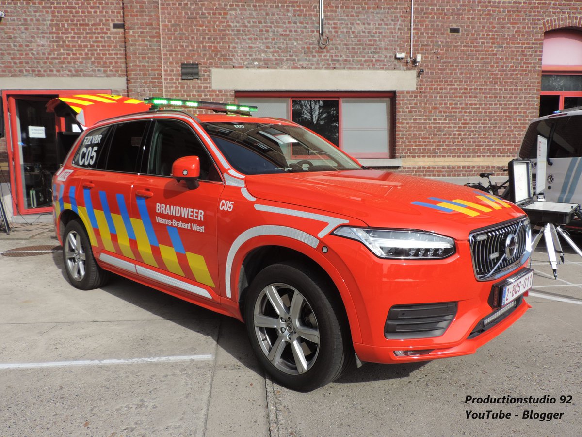 Productionstud4's tweet image. [📷🖊️Nouvel article sur mon blog]
Les photos des véhicules des Pompiers de Vilvorde 🚒🚑, en Belgique 🇧🇪, via cet article sur mon blog: productionstudio92.blogspot.com/2023/09/porte-…