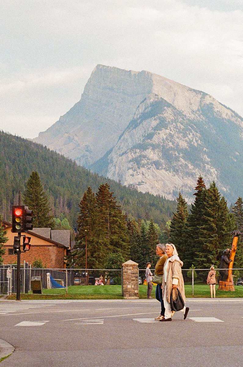 JamesCapet's tweet photo. Streets of Banff 🎞️  #travelalberta https://t.co/xFAueEwLSr