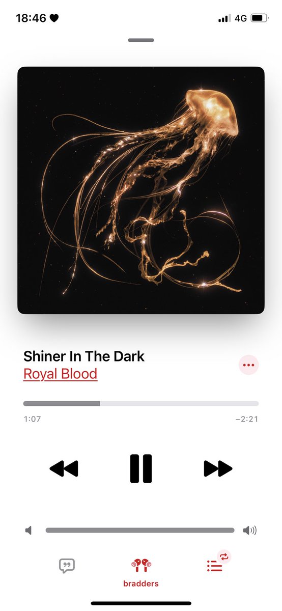 Evening walk to clearly the mind #musicisfoodforthesoul