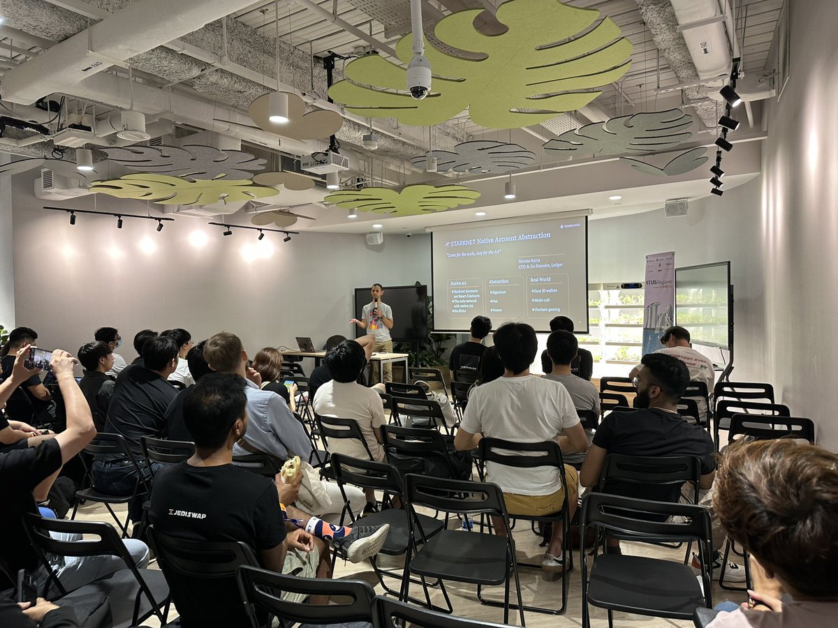 #StarkSingapore #Token2049 

<a href="/HaymanLiron/">Liron Hayman ✨</a> preaching the Starknet gospel