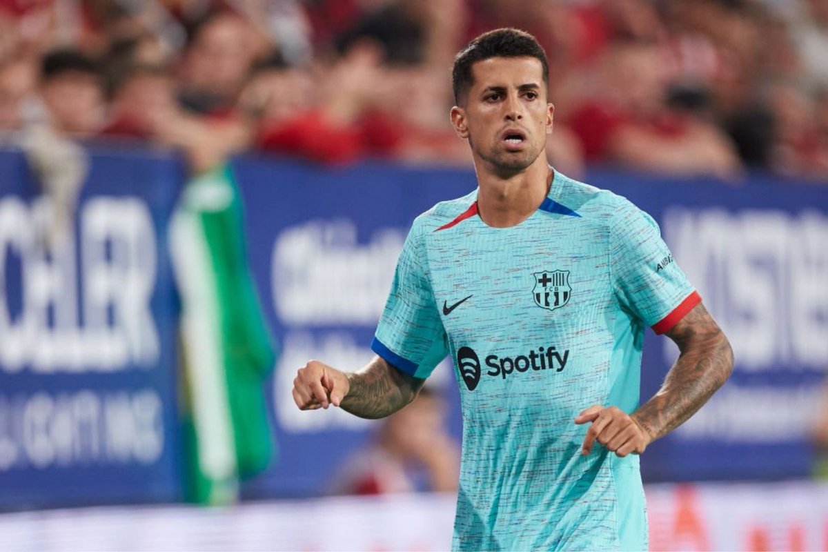 barcacentre's tweet photo. 🚨 João Cancelo: "Xavi gives me freedom and I like that. I feel comfortable playing more inside, but I'm also fine playing wide. I will adapt to everything he asks of me." @tjuanmarti 🇵🇹 https://t.co/ooLoqi7GDO