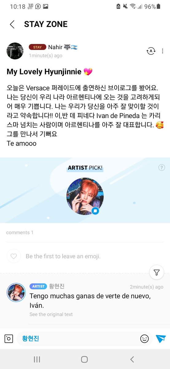 justgrislyx's tweet photo. CHICAS HYUNJIN ME ACABA DE RESPONDER USTEDES NO ENTIENDEN COMO ESTOY LLORANDO DESCONSOLADAMENRE NO PUEDO CRERDNLO ME TIEMBLA RODO https://t.co/zmm7AsGBID