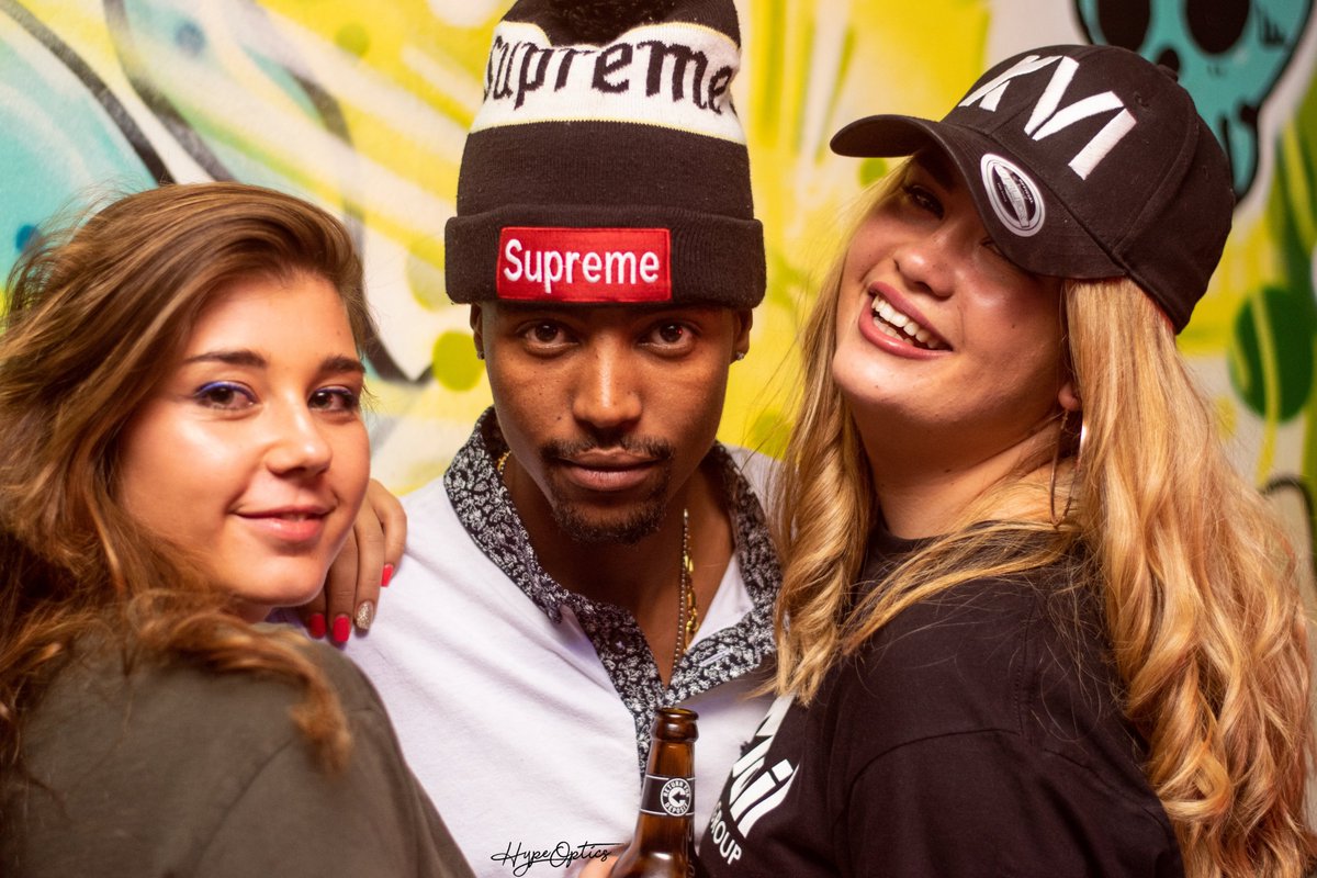 RealmarkRecords's tweet image. new visuals out now on YT ---- youtube.com/watch?v=G9tdkh…