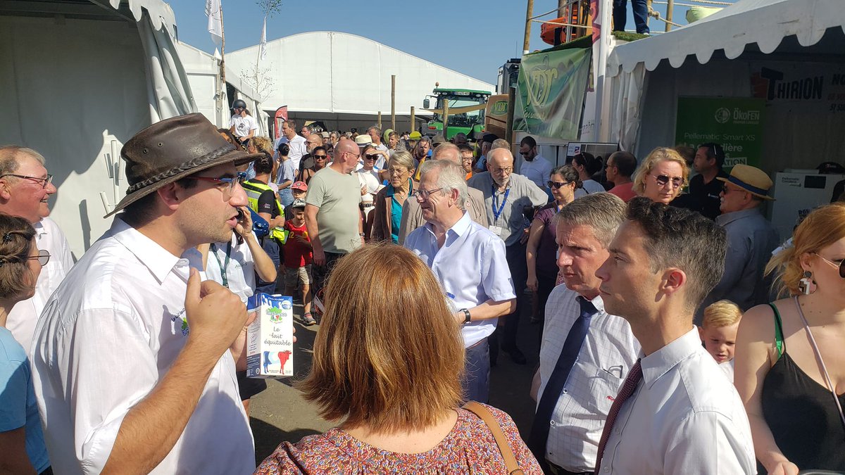 ✂️🇫🇷Inauguration officielle de la 87E édition de la <a href="/FoiredeSedanoff/">Foire de Sedan (UCIA)</a> par le Maire <a href="/HerbillonDidier/">Didier Herbillon</a> en présence de Françoise LERUT, Pdte de l'UCIA, F.LEBLON, Pdt Ardennes Génétique Elevage, A.BUCQUET, <a href="/Prefet08/">Préfet des Ardennes 🇫🇷🇪🇺</a>, B.RAVIGNON, Pdt <a href="/08metropole/">Ardenne Métropole</a>, et JL WARSMANN, Député