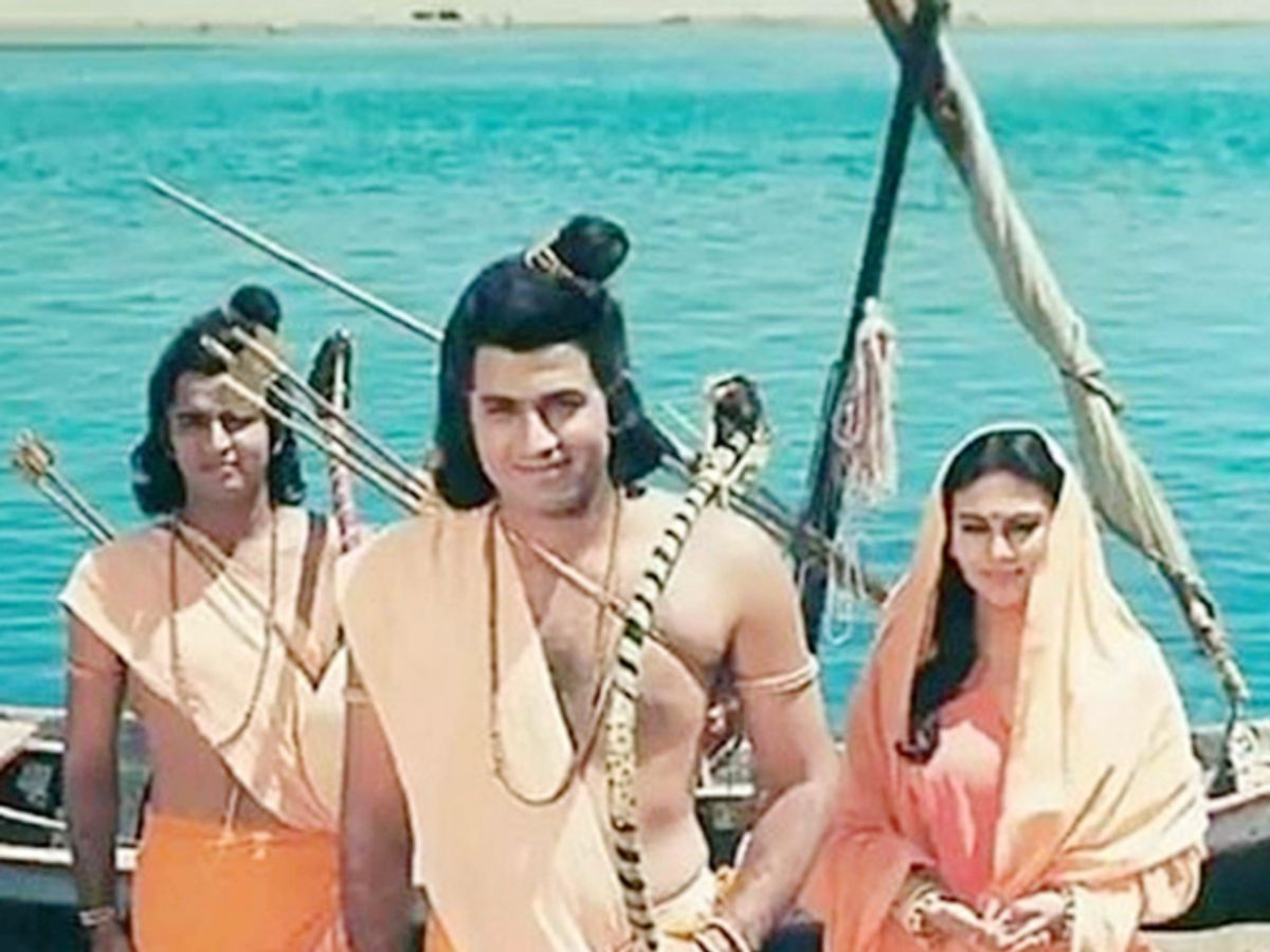 ___Goyal_Priya's tweet photo. Mine:
#PoojaSharma as Draupadi
#SourabhRaajJain as Shri Krishn
#ShaheerSheikh as Arjun
#ArunGovil #DeepikaChikhalia #SunilLehri as Shri Ram,Mata Sita and Lakshman ji https://t.co/S6k05LMWTc
