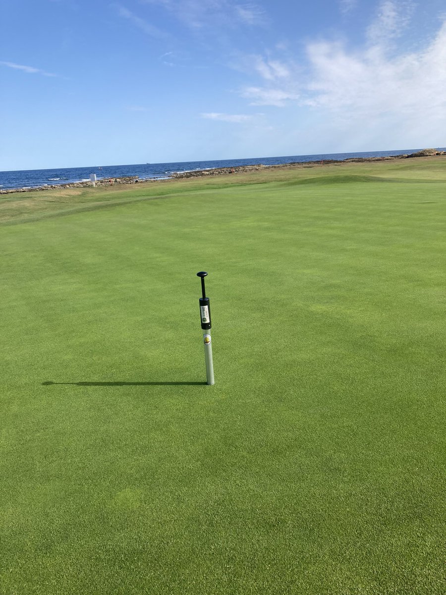 DunbarGreens's tweet photo. Productive shift today @dunbargolfclub https://t.co/uFFEQi1iFr