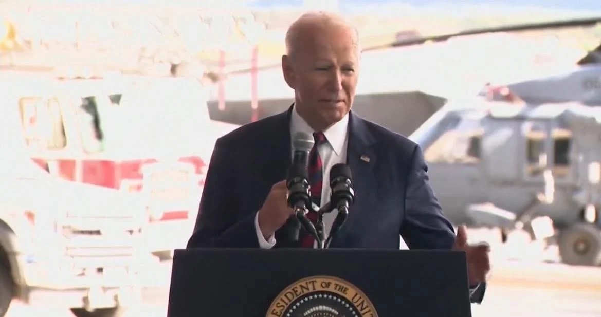 AssocPundits's tweet image. #APfactcheck Joe Biden Claims He Went to Ground Zero Day After 9/11 ❌FALSE
In Alaska to deliver remarks on the 22nd anniversary of the 9/11 terror attacks &quot;I remember standing there the next day&quot;. He was in Washington DC for a Senate session 9/12/01 🤥🤥🤥🤥🤥
