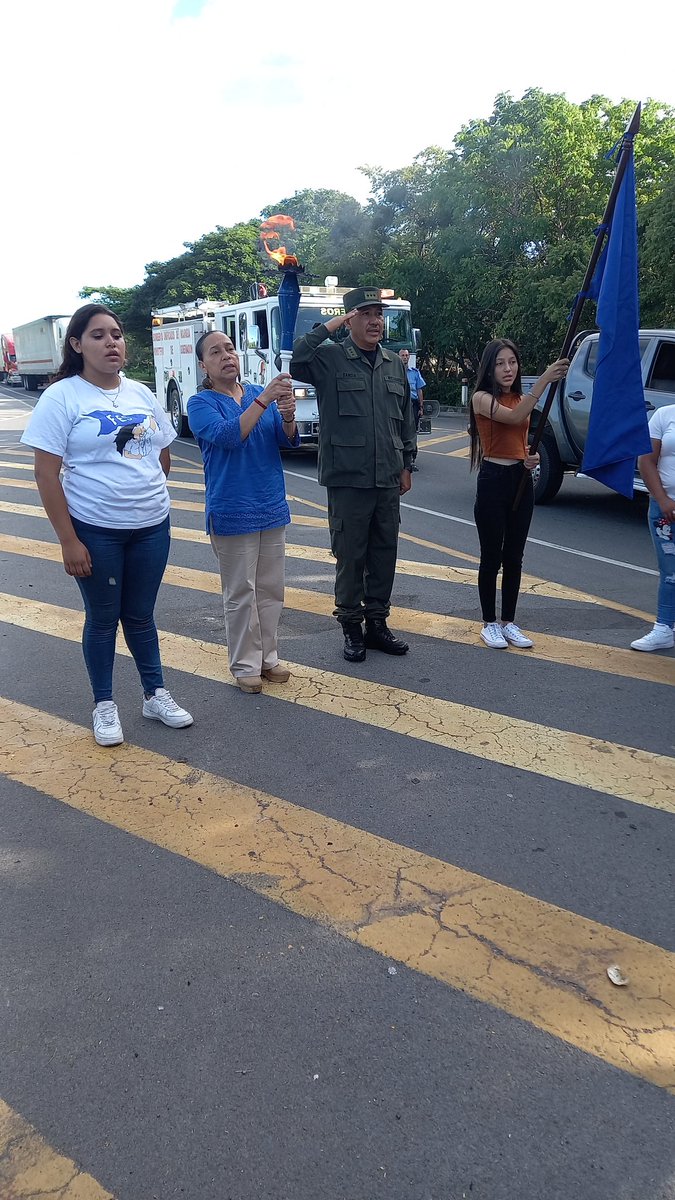 MDepartamental's tweet photo. #AMORANICARAGUA ❤️🇳🇮

🏃🚔🚑Traspaso de fuego de  Antorcha de la Independencia de Centroamérica a autoridades del Municipios de Ciudad Darío.

#fiestaspatrias2023
#AMORANICARAGUA https://t.co/EwcrWmsf1K
