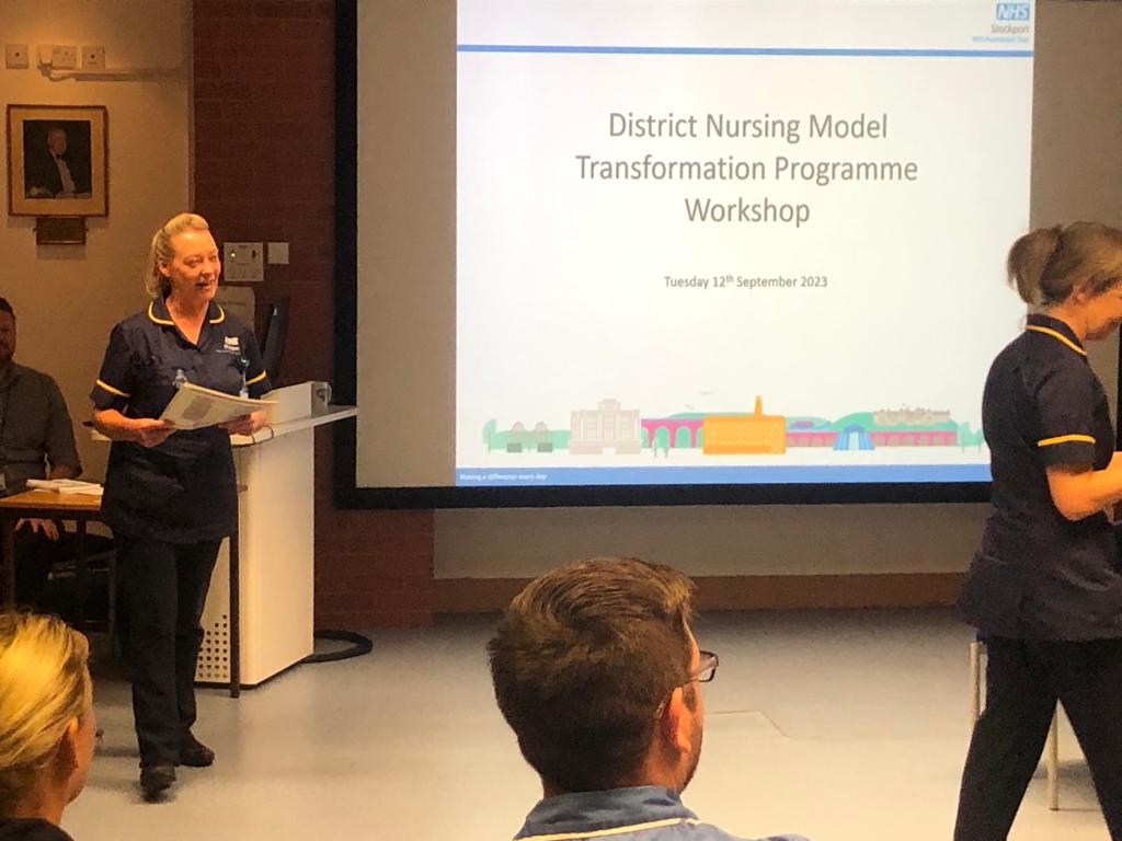 This morning saw a fantastic showcase of the District Nursing Transformation Programme @StockportNHS. Our @StockportDNs provide a fantastic service and are making huge improvements for our staff and patients. @MargaretMalkin1 @lizamcil @Sharonplant10 @Scrumpess