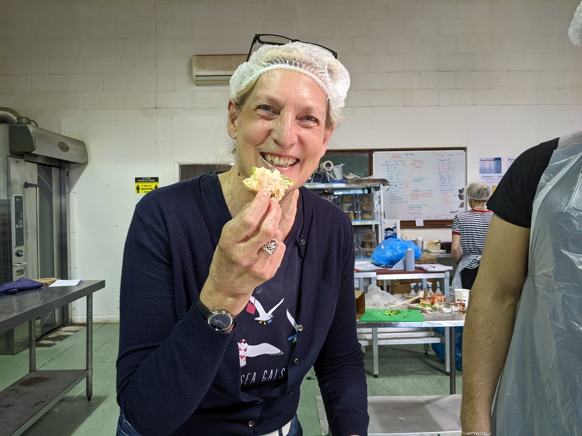 BrocklebysPies's tweet image. Come on people of Leicester!  Let us teach you to make delicious bread🍞!  You can&apos;t be top of the list of self-confessed bad bakers [research: Samsung].  Come to a 2 hr Bread Making Workshop &amp;amp; you&apos;ll learn to bake &amp;amp; go home with 2 delicious loaves.#breadmakingclass #worstbakers