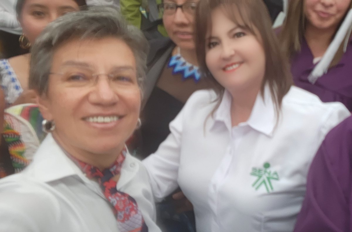 Eccl SENA Salud Distrito Capital aportando al Sistema de Cuidado Distrital con la certificación de competencias laborales a cuidadores, ya llevamos 976 personas certificadas en esta valiosa labor!!💪 <a href="/gamedinar/">Gerardo Arturo Medina Rosas</a> <a href="/LuisA_JimenezC/">Luis Alejandro Jiménez Castellanos</a> <a href="/SenaSaludDC1/">Sena Salud Distrito</a>