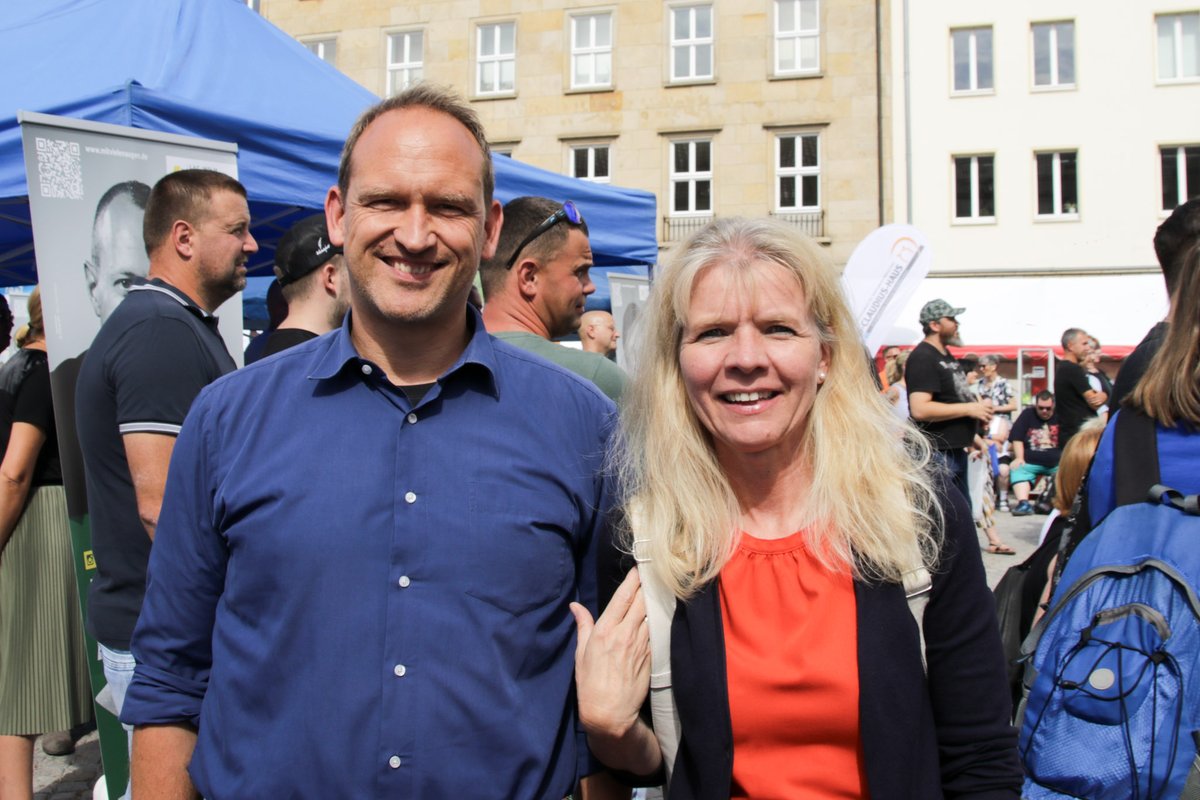 falkogrube's tweet photo. Heute  habe ich den 1. #Werkstättentag auf dem Alten Magd in Magdeburg  besucht. Eine tolle Gelegenheit, einen Einblick in die wichtige Arbeit  der Werkstätten und ihrer 11.500 Beschäftigten zu bekommen! -mit @katringensecke https://t.co/eaZ1JJmk8g