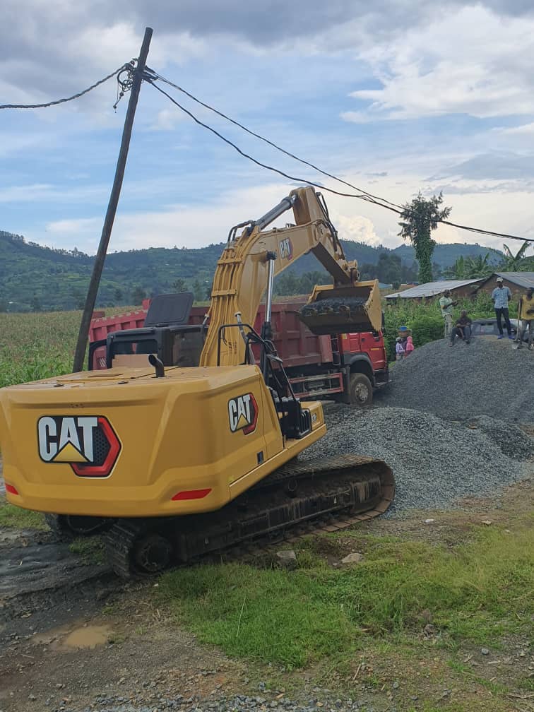 RwandaIndustry's tweet photo. Firms that benefited from #NIRDAOpenCallsProgram include: Poultry, piggery, animal feed in Agriculture and Stone + Clay for construction materials. Others are wood processing, Fruits& vegetables as well as cow in the car value chains. https://t.co/p9IjtZBfEj