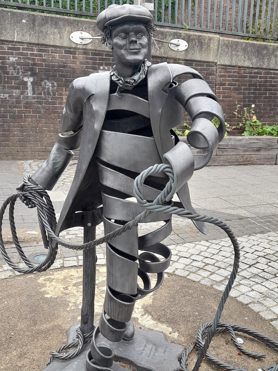 Guildford Town Guides tweet media