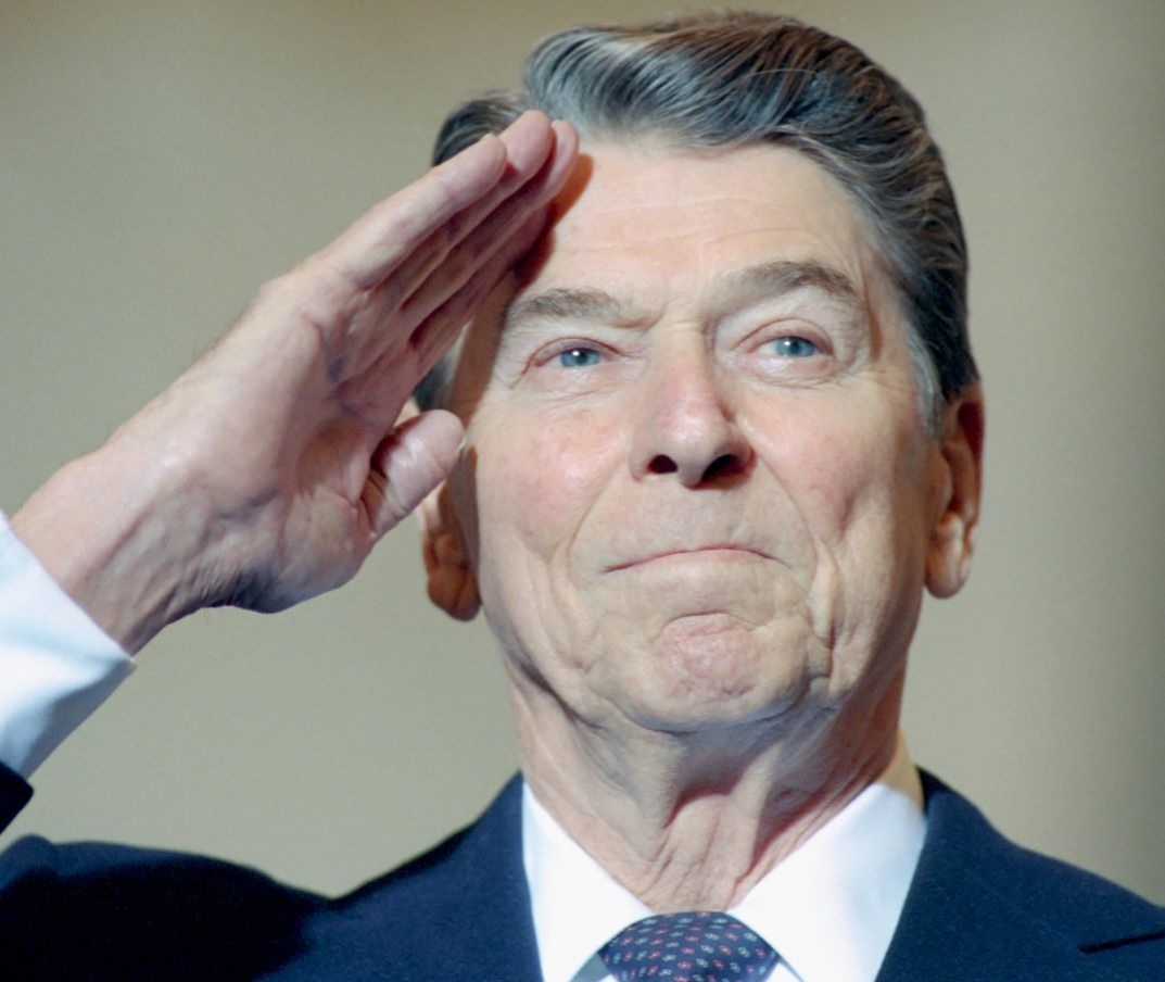 “No existe bestia en el mundo más peligrosa que un ignorante con poder” 

Ronald Reagan