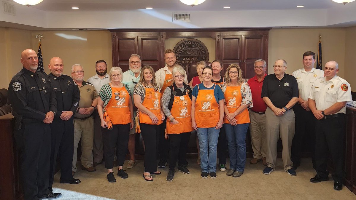 Robin Leonard tweet media