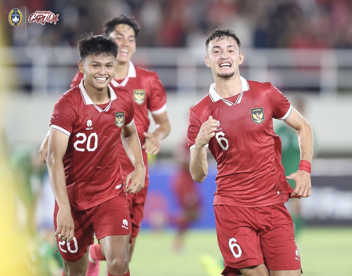 nalynqisx's tweet photo. Sejarah Baru Indonesia Lolos Kualifikasi Piala Asia U-23 Setelah 5 kali Gagal👏🇮🇩

Kualifikasi AFC Piala Asia U-23 :
2014❌ 
2016❌
2018❌
2020❌
2022❌

Kualifikasi AFC Piala Asia U-23 2023 ✅

QATAR KAMI DATANG🇮🇩👊❤️

#TimnasDay Ivar Jenner Pratama Arhan Sananta Azizah Zize https://t.co/RniMbe3zAV