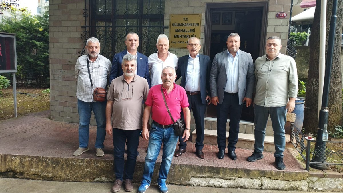 yavuzaydintrb's tweet photo. 📌Ortahisar 

Demokrasi zincirimizin ilk halkasını oluşturan ve milletimizin tercihine mazhar olan muhtarlarımızı çok önemsiyoruz.

Gülbaharhatun Mahalle Muhtarı Hikmet Mısır'ı ve Atapark'ta bulunan hemşehrilerimizi dinleyip sorunlarıyla hemhal olduk. https://t.co/5ViBd5ztcP
