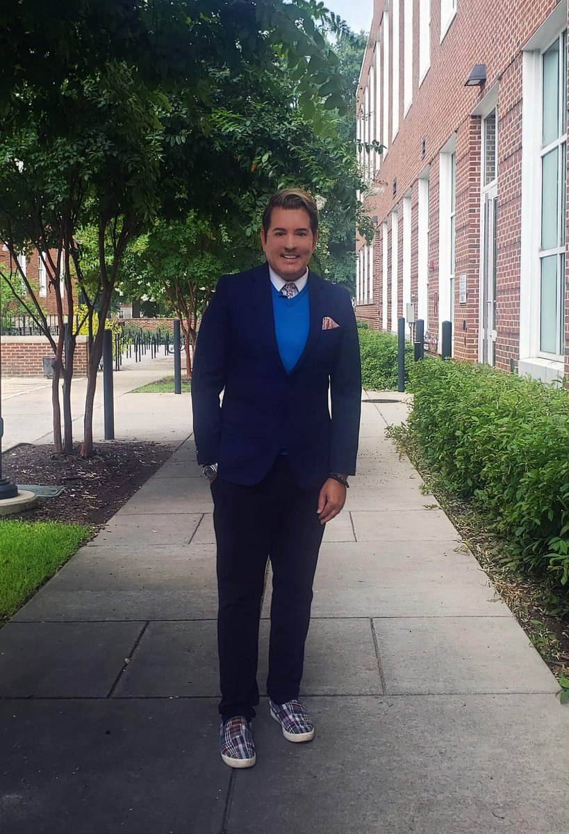 On location on the campus of the University of Maryland #hosting #producing on our multi-day #television project and loving every minute of it. #tvhostlife #onlocation #tvshoot #universityofmaryland #jimmasters #jimmasterstv #host #executiveproducer #collegepark #maryland