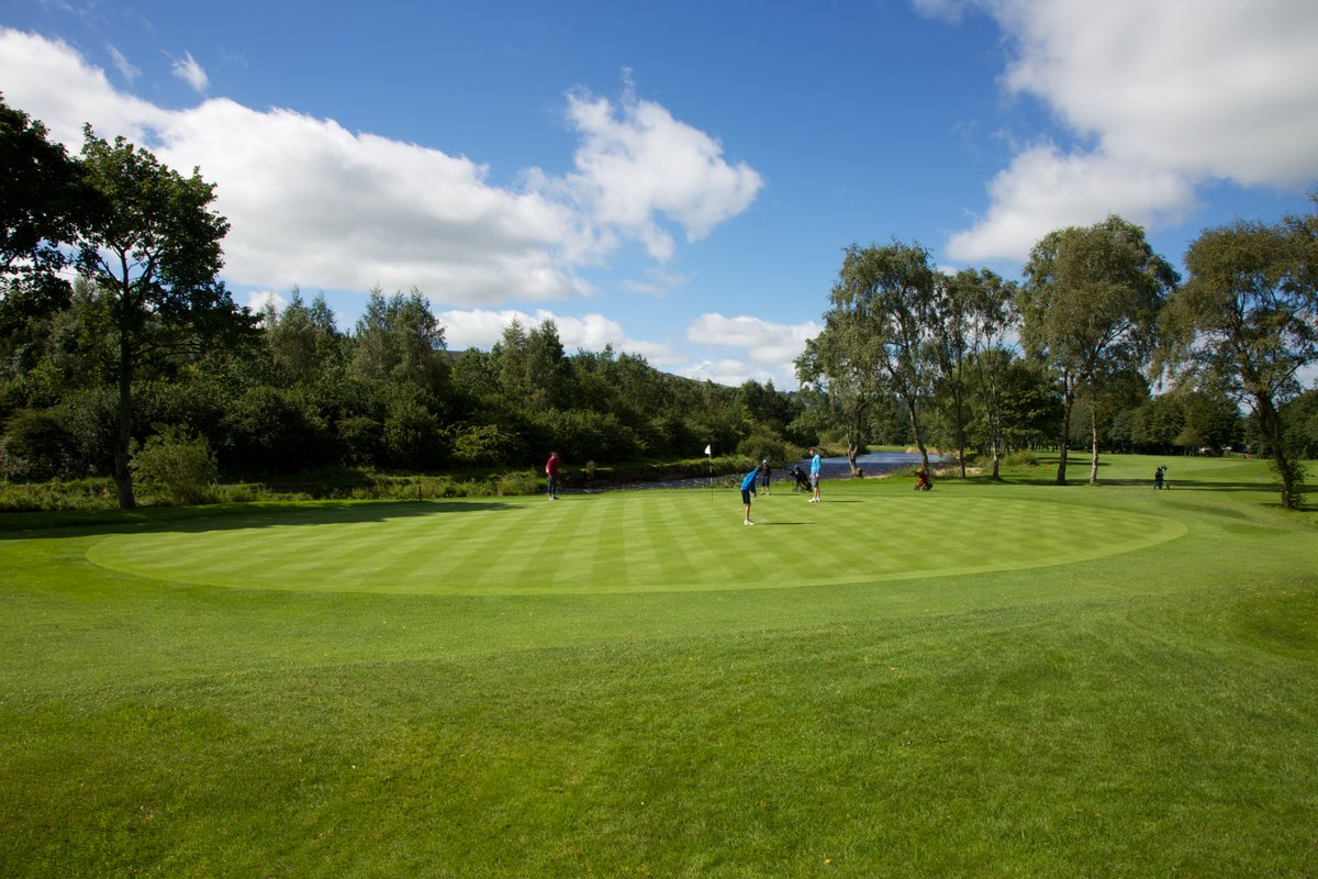 IlkleyGolfClub's tweet photo. Today is #ThankAGreenkeeper day! ⛳️ 
We appreciate everything that our team do here at #Ilkley GC.
They continuously work hard to ensure the #golfcourse looks its best, &amp; it certainly looks stunning at the moment! 😍
So, a big thank you to our #team for everything they do.
👏👍 https://t.co/J1CibIacg5