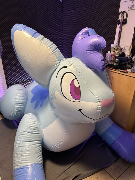 OwO this cat got a new Frien now 😏   Such a cute #Bunnyfox there :3  #infla #inflafur #murrsuit #ad https://t<a href="/tag/ad"class="tags"><span>#ad</span></a><a href="/tag/infla"class="tags"><span>#infla</span></a><a href="/tag/murrsuit"class="tags"><span>#murrsuit</span></a><a href="/tag/bunnyfox"class="tags"><span>#bunnyfox</span></a><a href="/tag/inflafur"class="tags"><span>#inflafur</span></a>