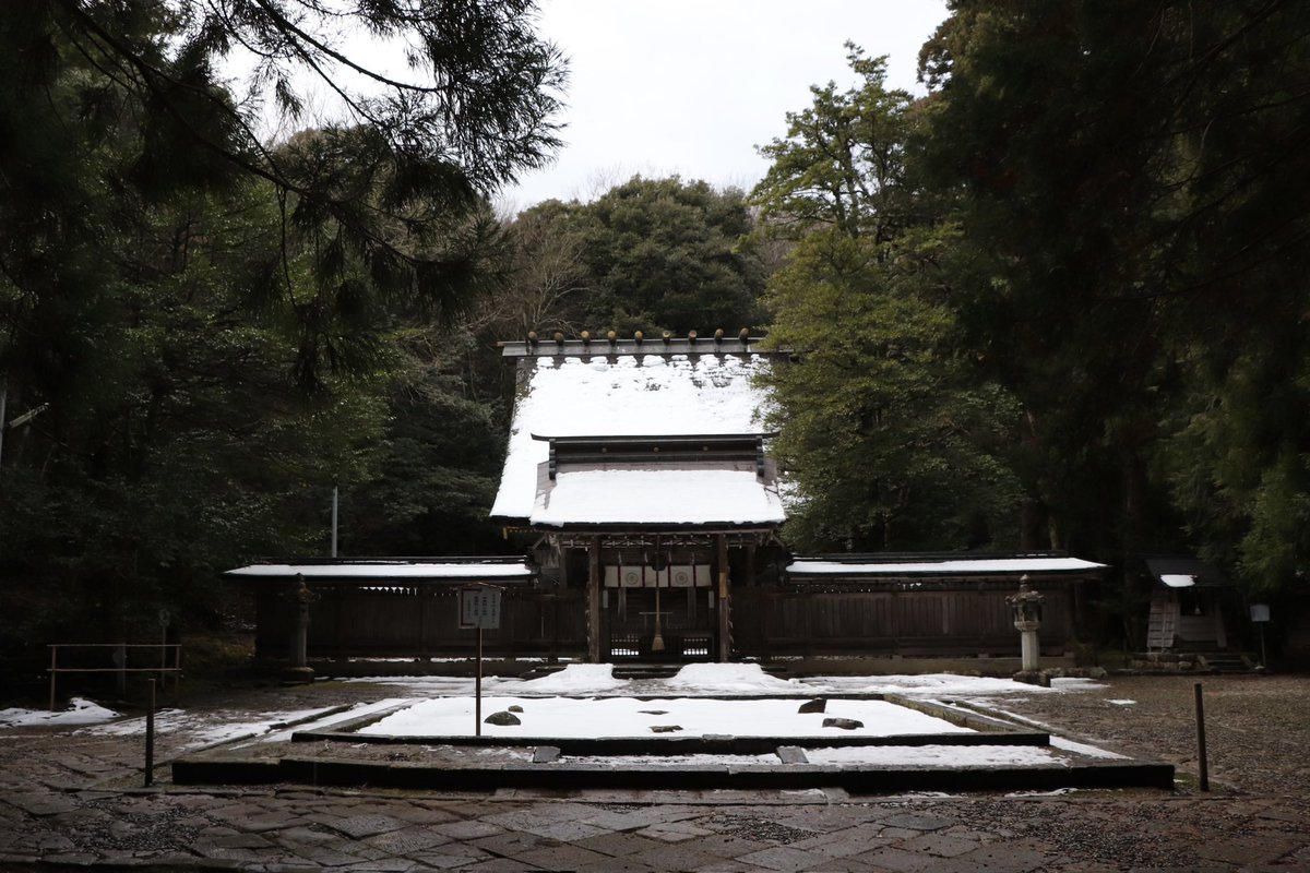 harukara1718's tweet image. [ #朽ちたもの ]
[ #rotten #decayed #decay ]

#photo #photograghy #photographer #camera #cameraman #view #nature #NaturePhotograhpy #shrine #写真 #写真で奏でる私の世界 #写真好きな人と繫がりたい #神社 #寺