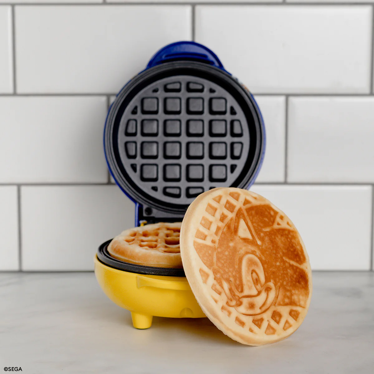 uncannybrands's tweet photo. Level up your waffle game. ๐ฎ๐น๏ธ
@sonic_hedgehog #nationalvideogameday #SonicTheHedgehog #GottaGoFast #BlueBlur #SEGA #SonicFan #miniwafflemaker #wafflemaker #waffles #feedyourfandom #uncannybrands https://t.co/xfoCZkOUm7