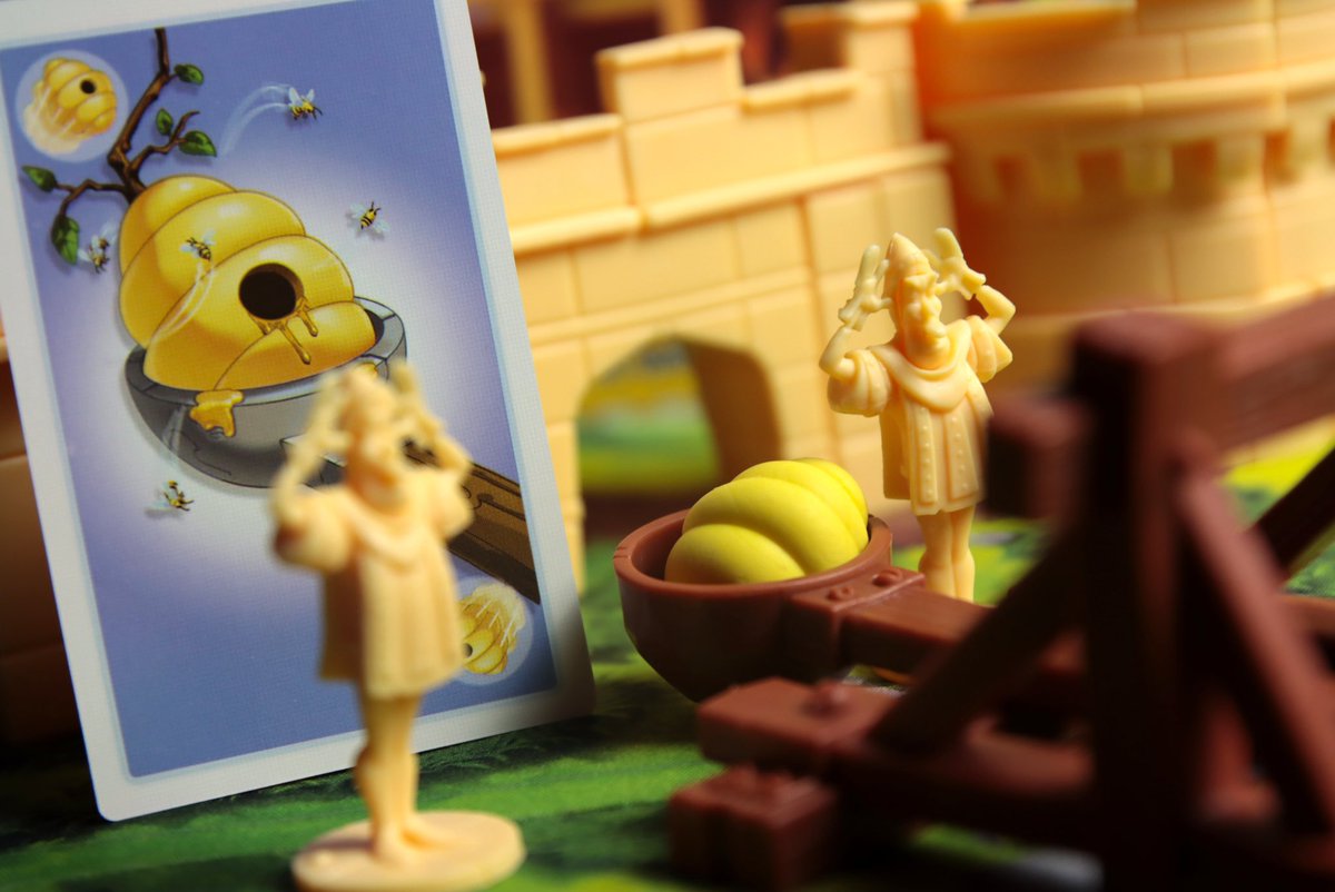 Still having #hotweather = still surrounded by bugs!🙃 Pester your opponents in #CatapultFeud by launching a BEE Hive at them, forcing their troops to run away from current location!🐝☄️😁 Do not attempt this outside of the game though... #donotryathome #boardgamegeek