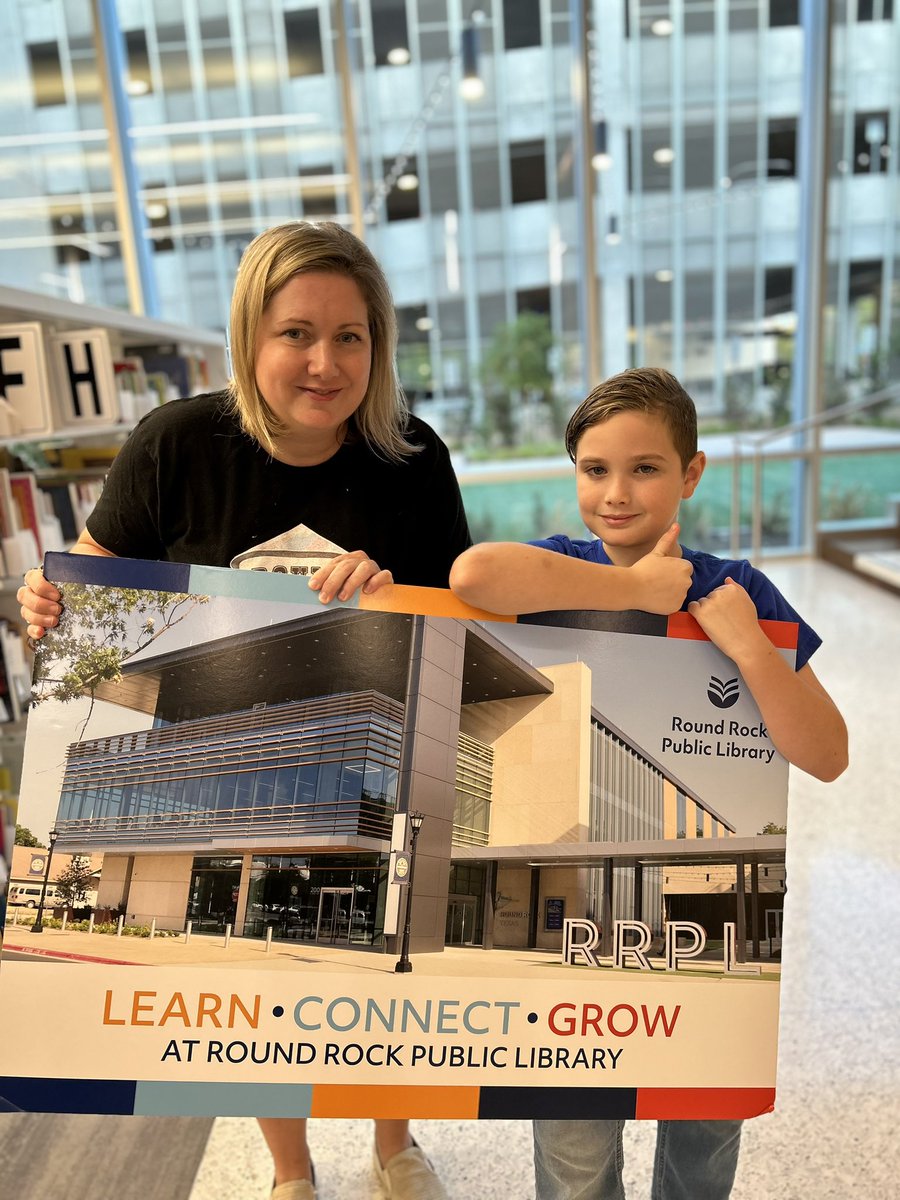 We love our @RoundRockPL . Libraries are not just books on a shelf but anchors in our communities, providing community resources, safe spaces to explore and access to technology.  #howilibrary #LibraryCardSignUpMonth