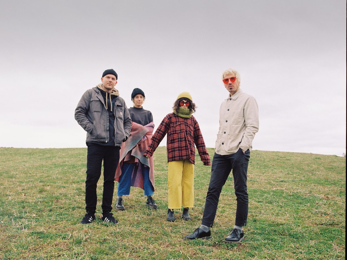 brooklynvegan's tweet photo. Golden Apples announce new album 'Bananasugarfire,' share "Waiting For A Cloud" https://t.co/I020nrI3DM https://t.co/7ZwL9gUH2B