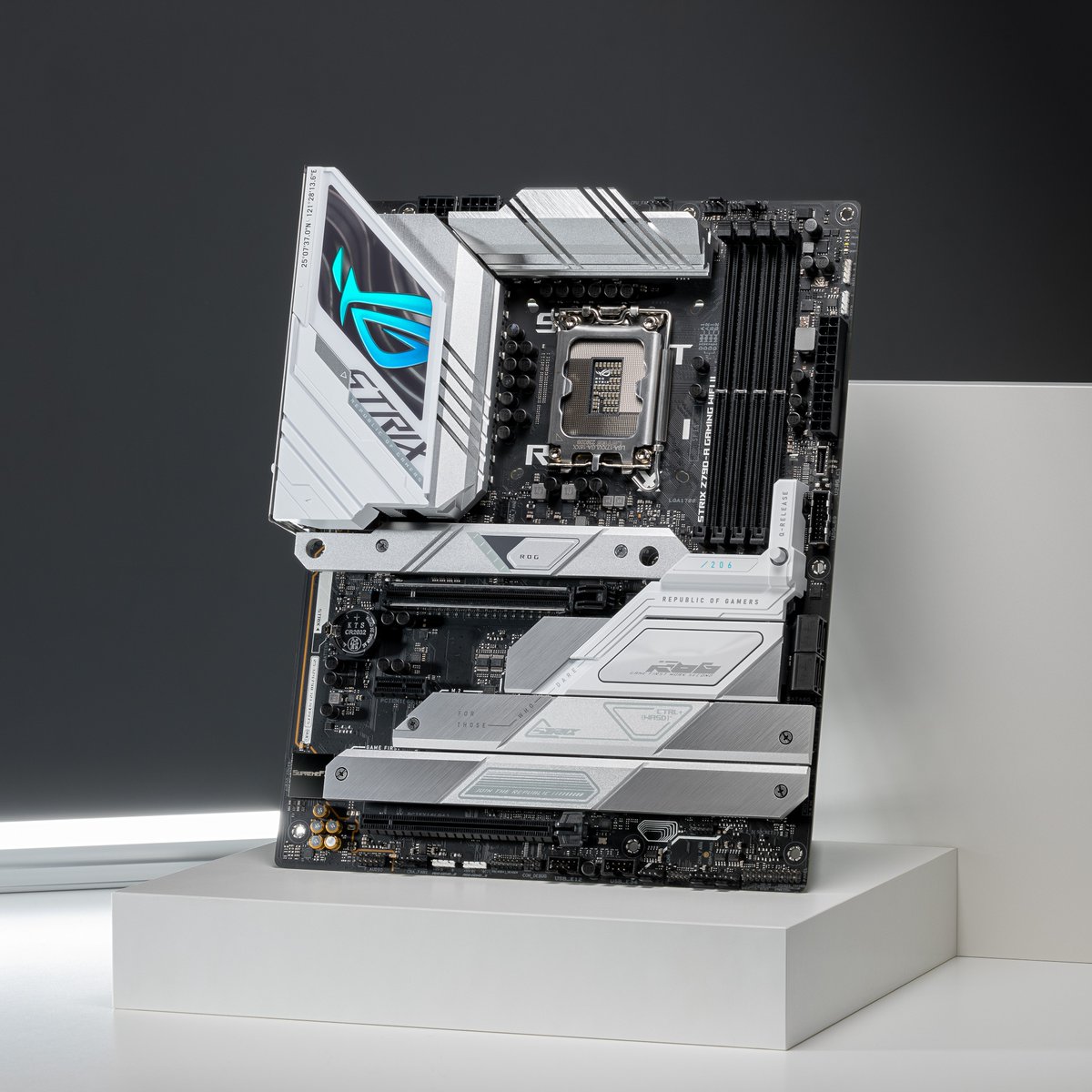 ASUS_ROG's tweet photo. Elevate your PC setup with the ROG STRIX Z790-A GAMING WIFI II!

🤍Pure white, cutting-edge features and stunning aesthetics. Hey, your dream build is within reach.✨

Learn more:
➡️ https://t.co/nEm2Vy0b6P
➡️ https://t.co/NwgraWffx6

#StrixZ790 #IntelNextGenProcessor #AsusEZDIY https://t.co/5wYM9gAve0