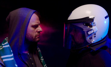 federalepolitie's tweet image. Voetbal moet een feest blijven 🙌. Dat is de boodschap van onze nieuwe video in het teken van #WederzijdsRespect. Want politiemensen en supporters zijn in de eerste plaats burgers zoals iedereen… ⚽  🤜🤛 

Artikel en vidéo: obi41.nl/hbstc83b