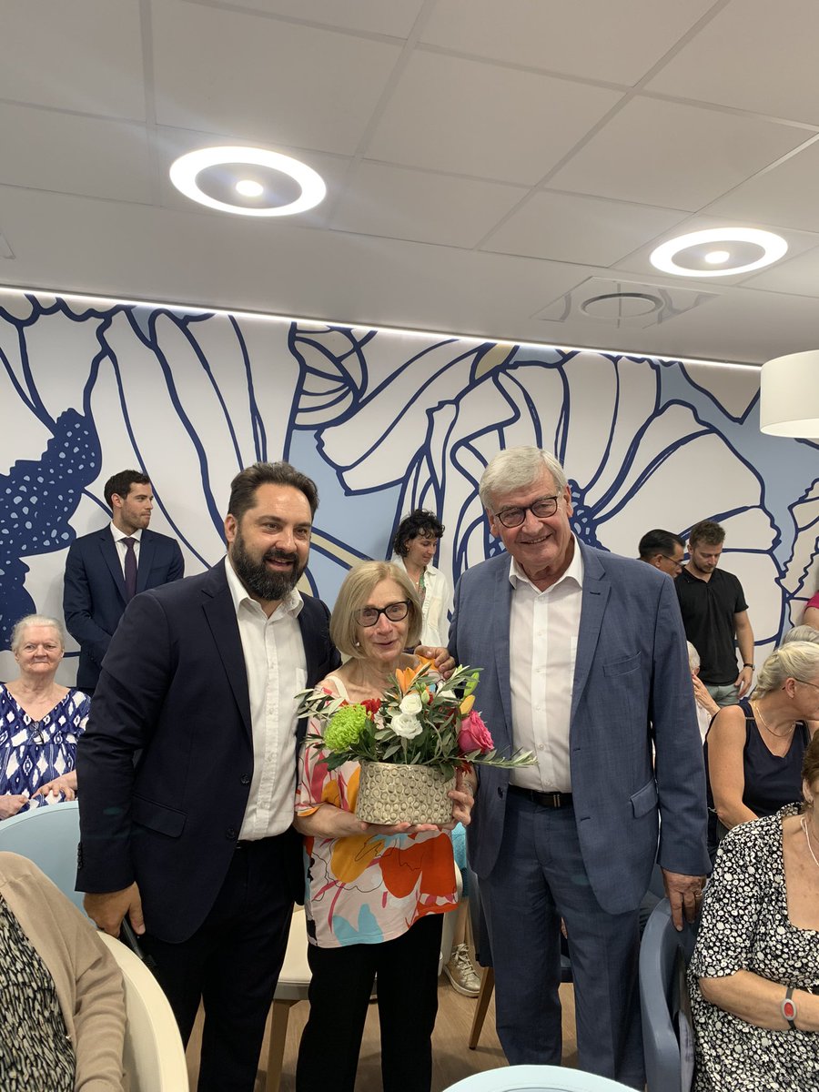 SenAngers's tweet photo. 1 an après nous ouverture nous fêtons l’inauguration de notre résidence @SenAngers 🥳

Merci à Monsieur le maire, Collaborateurs Senioriales, Résidents et Partenaires, pour votre présence 😍 https://t.co/Z37YeUGgsE