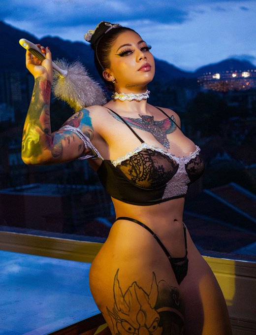 Te puedo limpiar tu casa amor 🏡 🏠 ? https://t.co/Ohg1xlj8LY