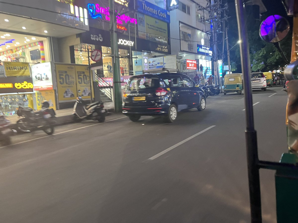 2009NAIK's tweet photo. Dear @blrcitytraffic @kslayoutrfps - This is to bring your notice that in Brigade millennium to Kothnur main road cars are regularly parking on the road. Since no one from the traffic taking any action posting here. https://t.co/F8loPuwKA3