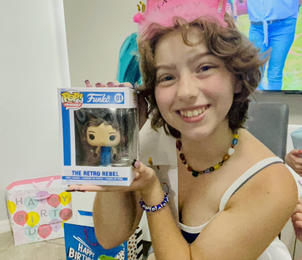 _Retro_Rebel_'s tweet photo. Dad got me a #RetroRebel @Funko !! 😂
I’m officially 1 of 1 !! https://t.co/8Ao0B5OUcQ