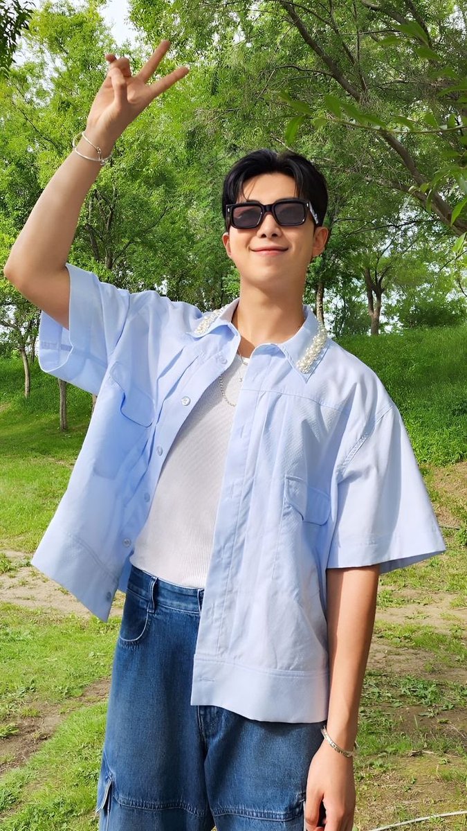 𝖧𝖺𝗉𝗉𝗒 𝖡𝗂𝗋𝗍𝗁𝖽𝖺𝗒 ~ ✨

抜群のセンスを持ってるナムさん！
歳を重ねてますます魅力up してる、バンタンのリーダー！
これからも素敵な人生を~ 💫