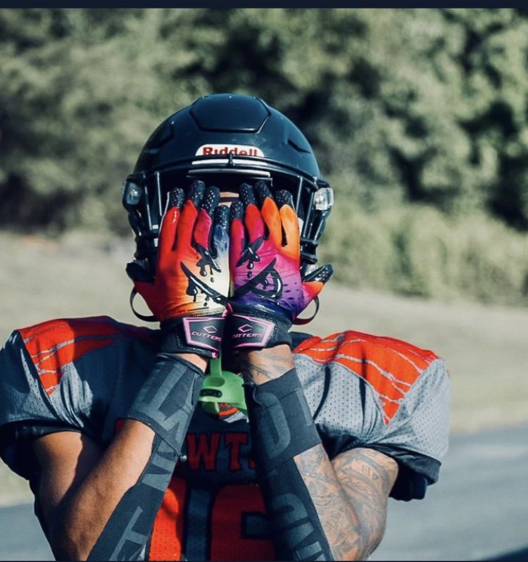 🚨🚨🚨🚨🚨🚨🚨🚨🚨🚨🚨🚨

Monday Night Action
Showtime Collegiate Academy 19
Delaware Valley University 14

2-0‼️

🚨🚨🚨🚨🚨🚨🚨🚨🚨🚨🚨🚨