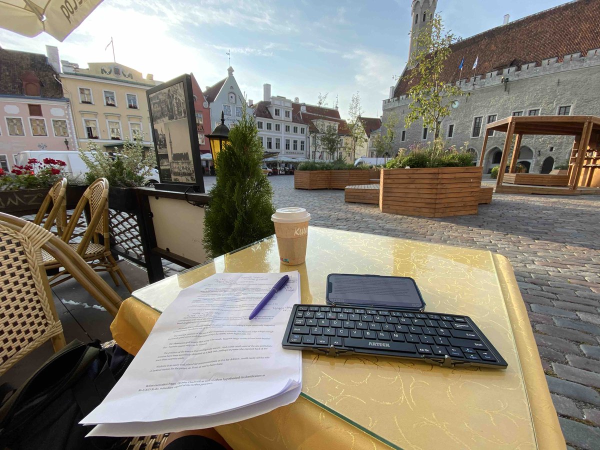 PeteKellyHT's tweet image. A lovely writing session in the heart of Tallinn’s old town early this morning. Beautiful city and beautiful country.