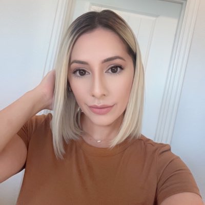 jackie_delarosa's tweet photo. #NewProfilePic https://t.co/Rsm7lPEk7x