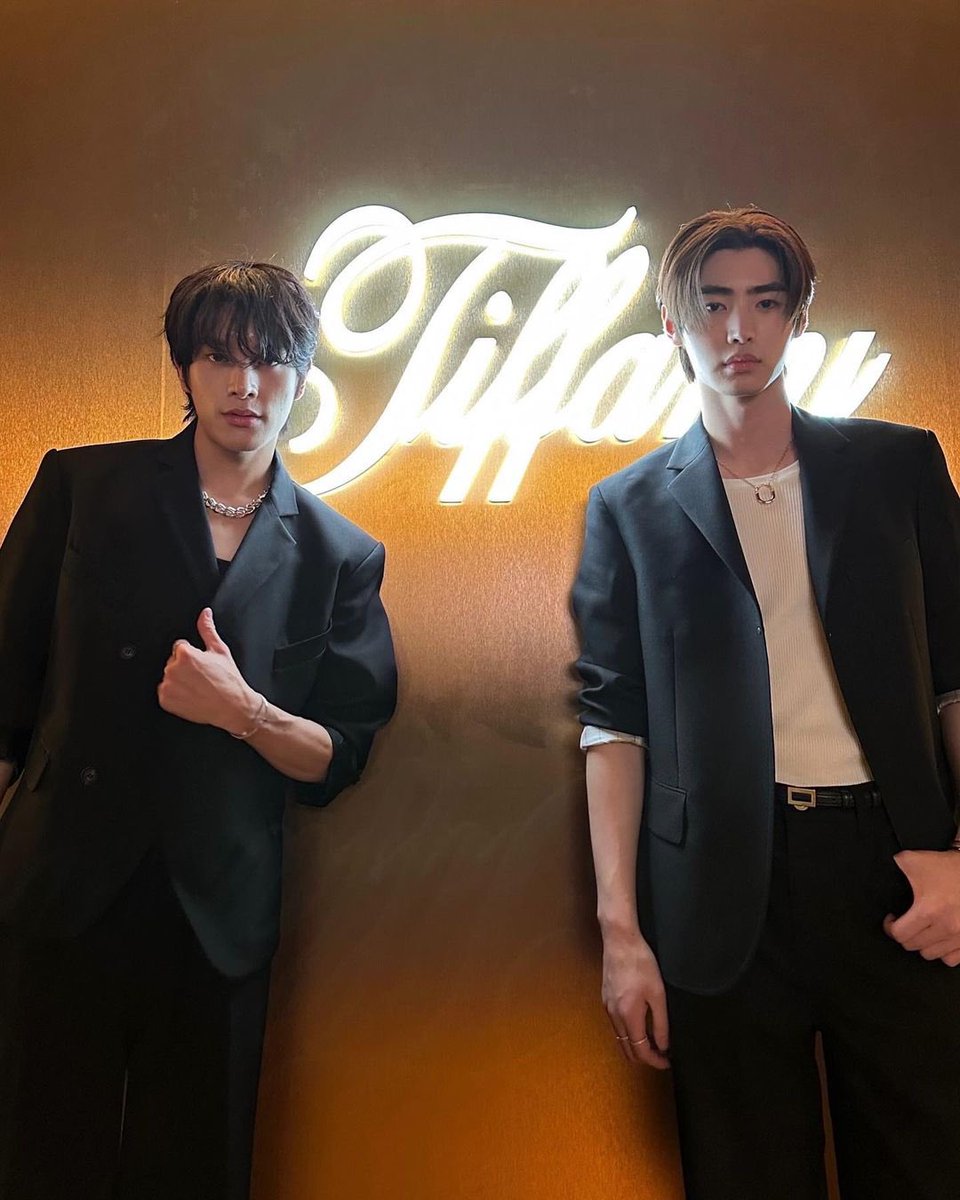 enhypenupdates's tweet photo. [INSTAGRAM] 230912

"🐶 💎 💍 🐶
#TiffanyAndCo #TiffanyOmotesando
#TiffanyPartner 💎"

@ENHYPEN_members @ENHYPEN #ENHYPEN #엔하이픈 https://t.co/bR1PvHLSZH