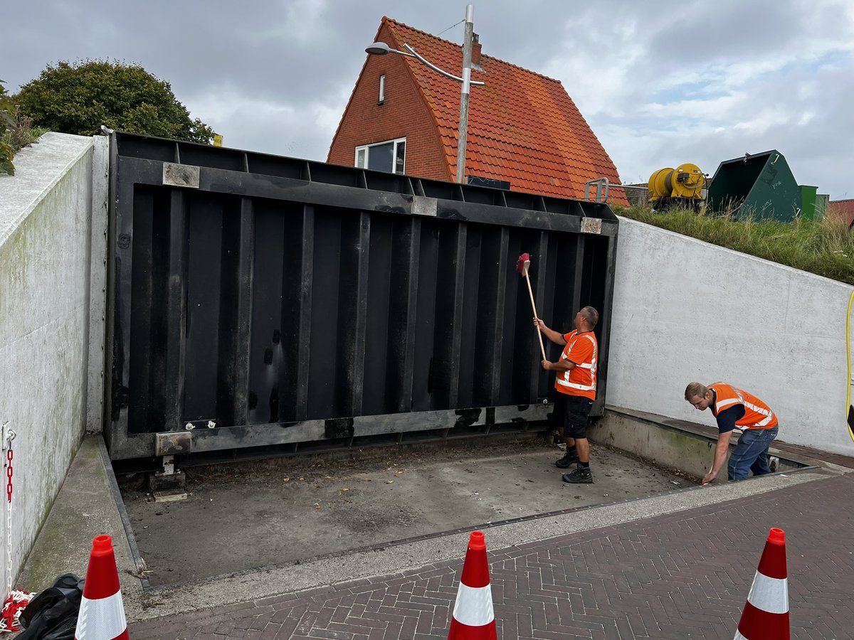 Coupure vandaag in onderhoud, wat me opvalt dat dit wordt uitgevoerd door <a href="/Spiebatignolles/">Spie batignolles</a> en niet door lokale mensen, is dat wel verstandig??
