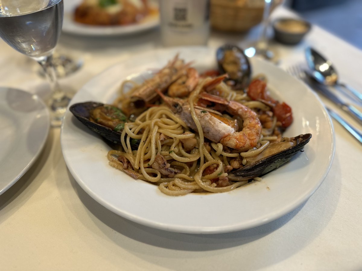 Sof Andrade ☔️ tweet media