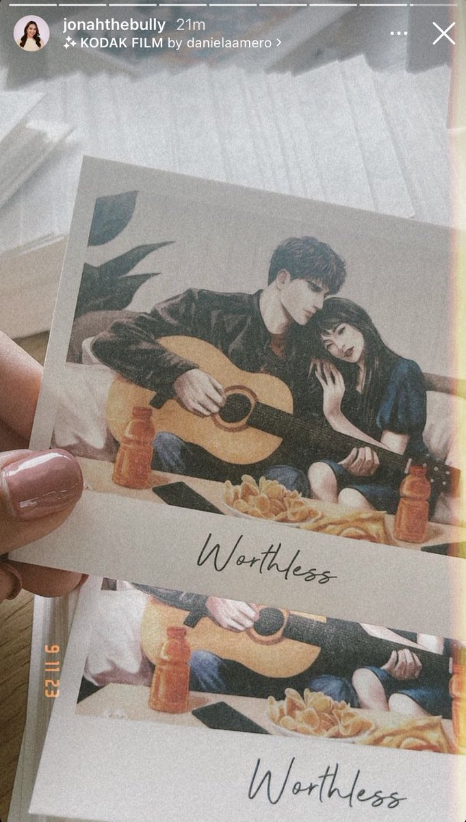 RobilynBabila's tweet photo. I want signed copies please 😍🥰🙏🏻
#Jonaxx #Worthless #TrainingToLove #NoPerfectPrince #MIBFjonaxxstories ❤️ https://t.co/RDqlVadKhG