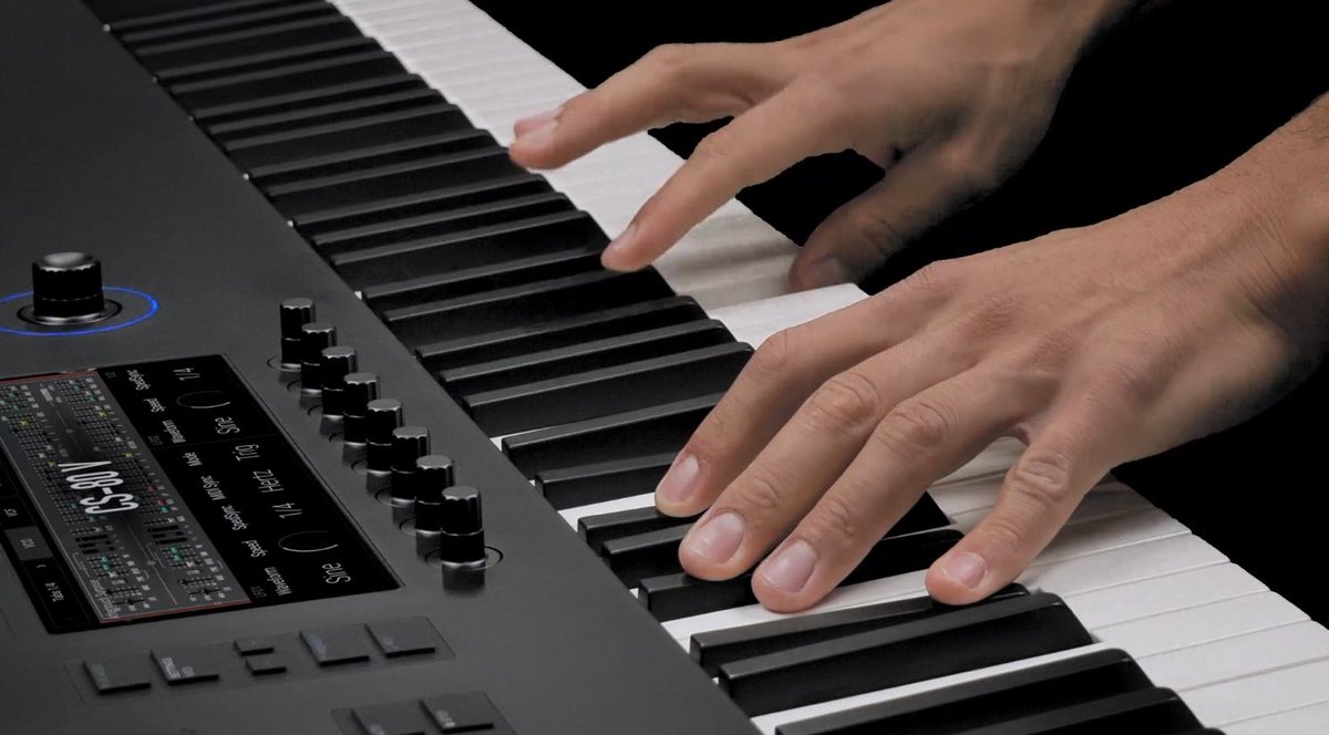 waveformlab's tweet image. ポリフォニック・アフタータッチ。もう、MIDキーボードはこれで決まりです。ただS61が¥121,700。円安が辛い。

インターフェイスは MACHINE と共通なんだよね。MASCHINE+ のノブパーツを採用したみたいだけど、MASCHINE mk4 も近いのかな？

#nativeinstruments