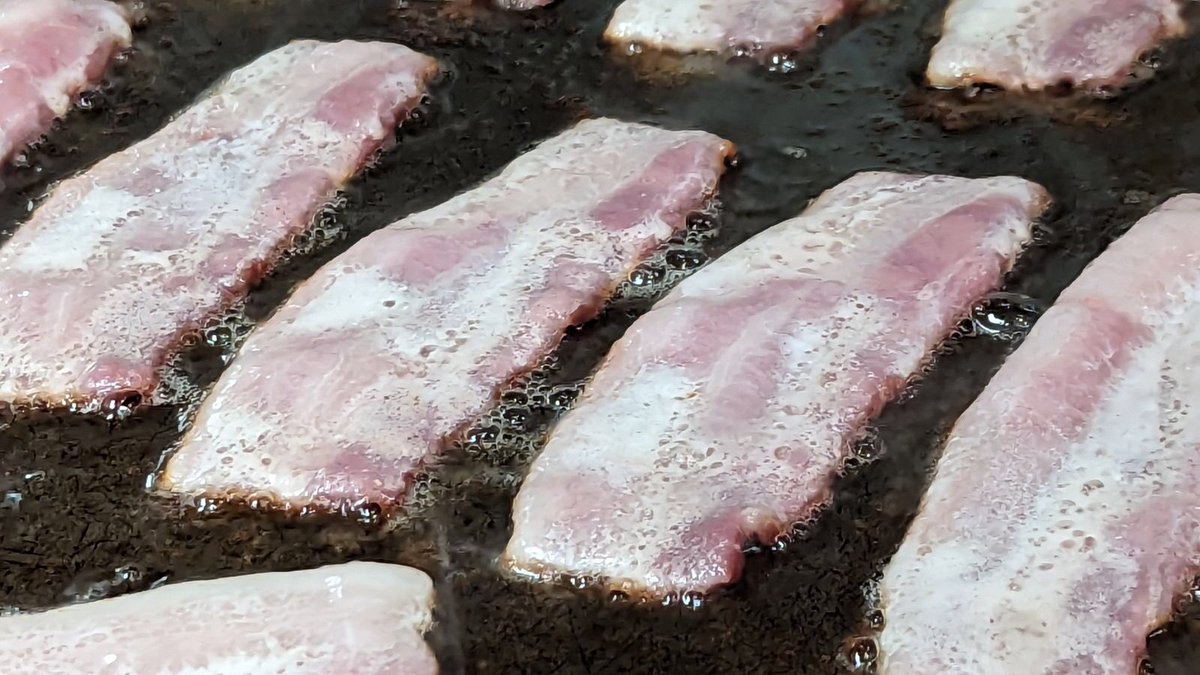 Knights Play Golf tweet media