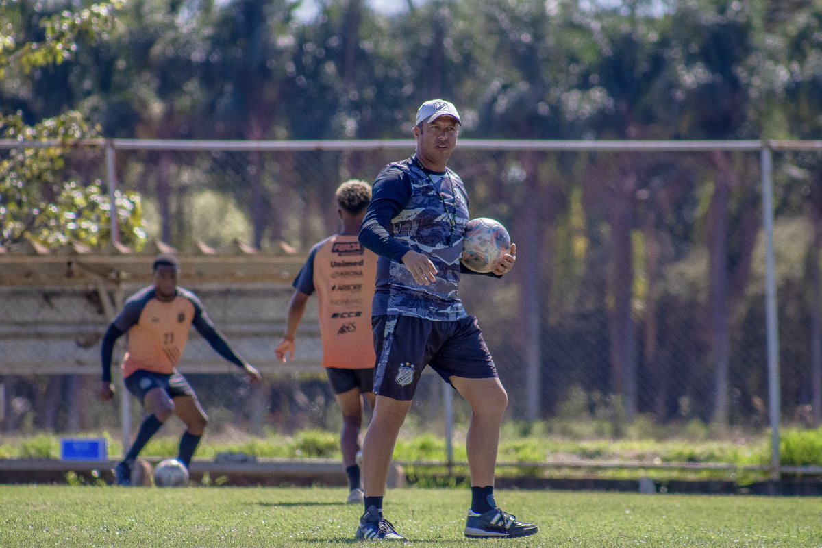 interdelimeira's tweet photo. Vamos por mais! 💪

📸: @jotaprodutor / Inter de Limeira 

#VAILEÃO
🦁🏁

#Internacional #Leão #VaiLeão #Inter #LeãoDaPaulista #TarchaSports #Alluri #AGSDevice https://t.co/0rvYOHXuyv
